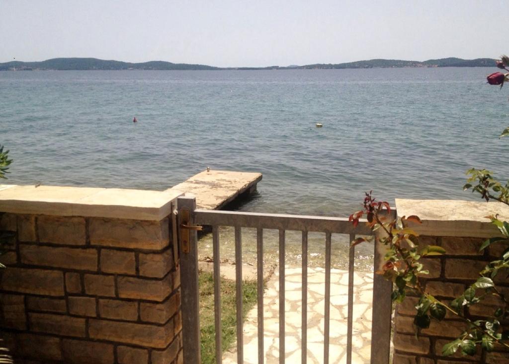 Apartments Pisacic بيبينيا المظهر الخارجي الصورة