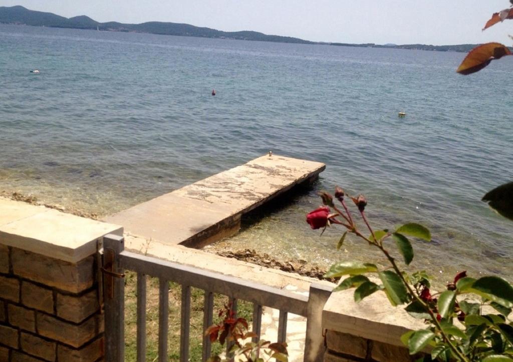 Apartments Pisacic بيبينيا المظهر الخارجي الصورة